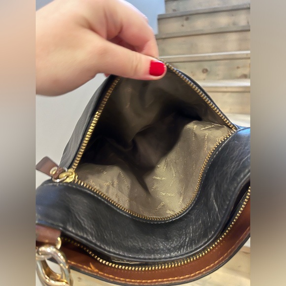 Vintage Two-Tone Leather Crossbody Purse - Picture 6 of 11